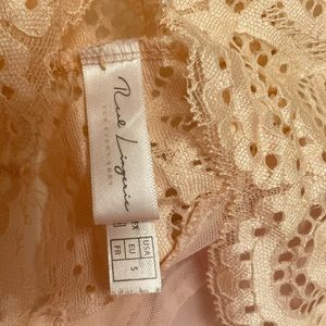 Lightly worn  braulette, hardly wornt